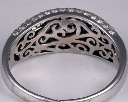 18K Gold Diamond Ring
