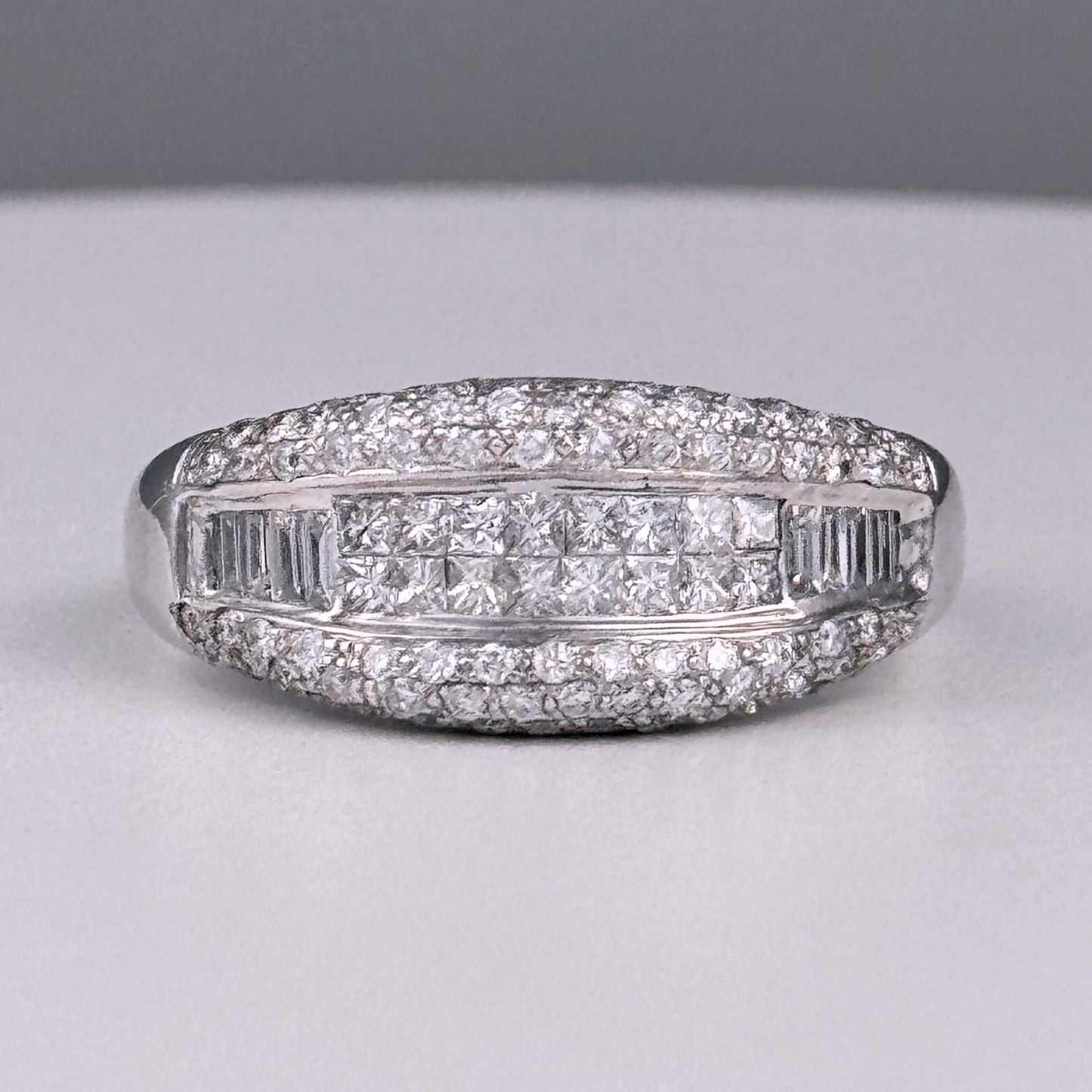 18K Gold Diamond Ring