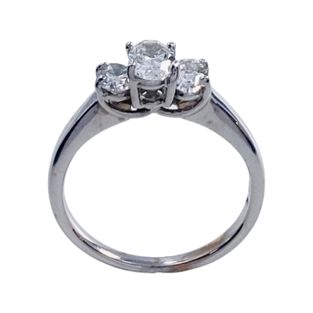 Past Present Future Princess Oval Ring (Platinum) (0.92 ct)